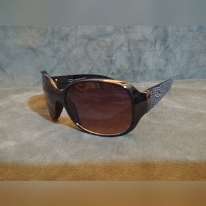 Oscar de la Renta 1206CE sunglasses